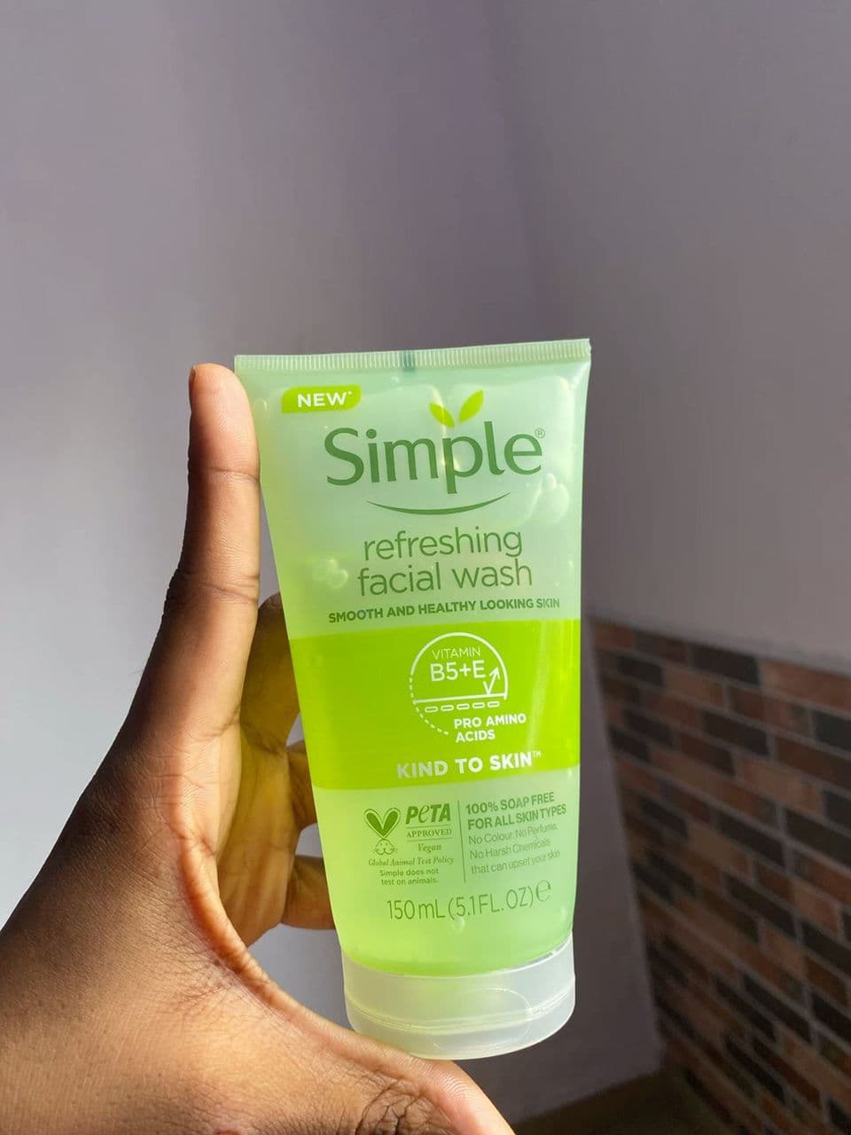 Simple Kind to Skin Refreshing Facial Gel Wash